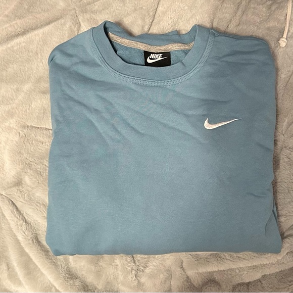 Blue Nike sweatshirt - Picture 1 of 3